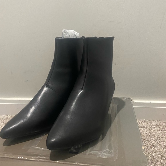 Clarks Shoes - Clarks Black Leather Teresa Boots